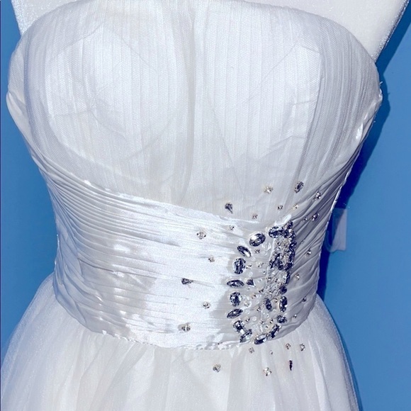 NEW May Queen  Ivory Embellished Convertible Cocktail Dress - Picture 3 of 9